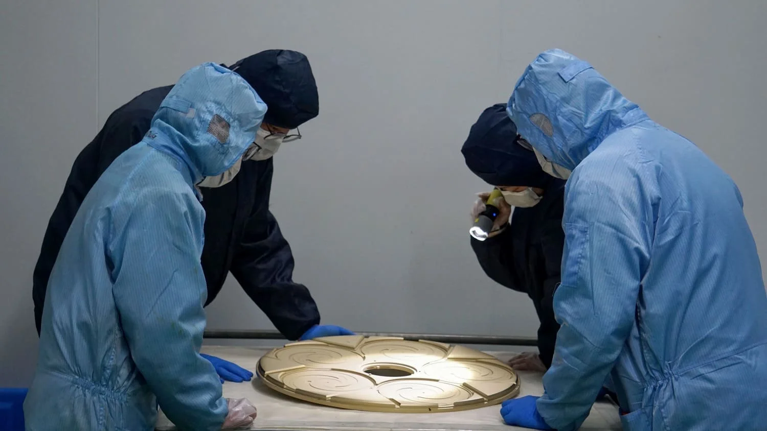 Добре дошли клиенти да посетят Veteksemicon SIC Coating/ Tac Coating and Epitaxy Process Factory